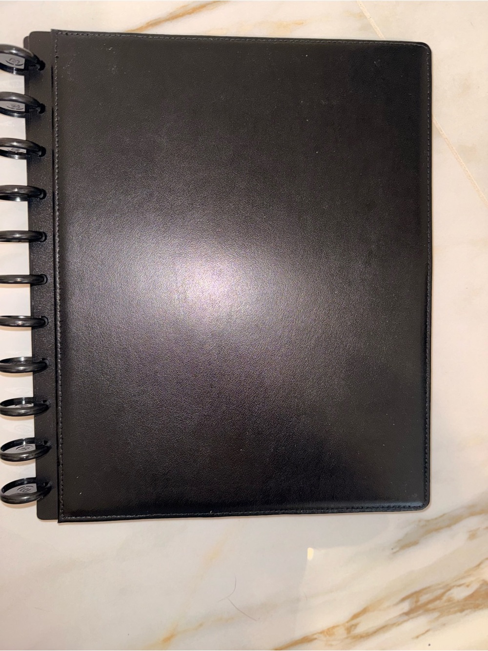 Black leather arc M by Staples Folio notebook cover and rings